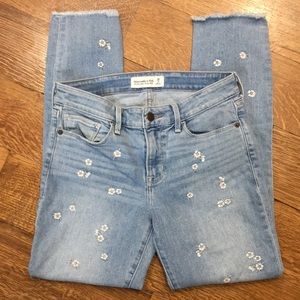 Abercrombie and Fitch daisy jeans women’s size 26